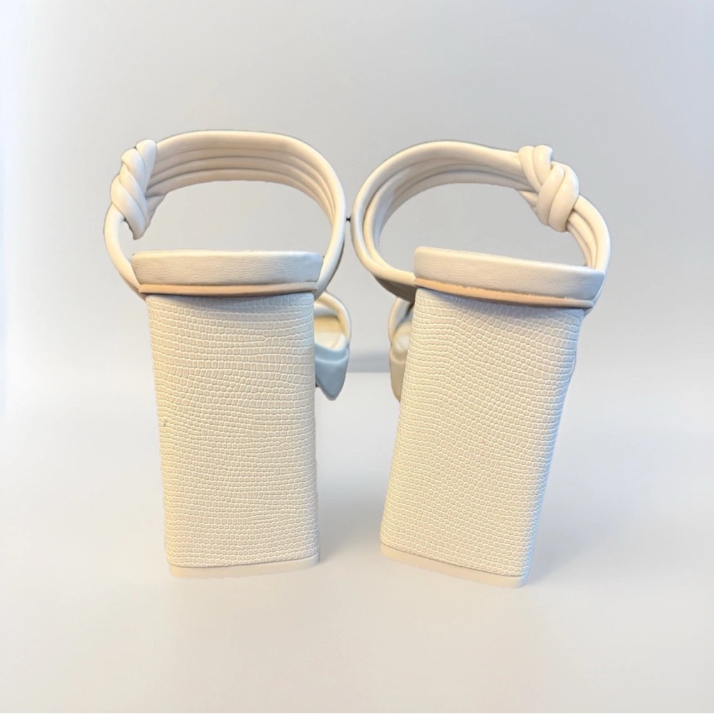 New in box Dolce Vita Abriel Platform Sandal Stella Ivory Heels Size 9 NIB - Picture 3 of 5